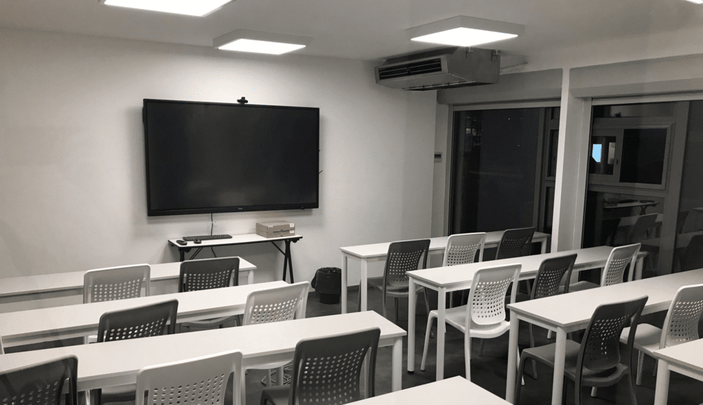 Découvrez nos salles de classe : préparation aux études de Santé à Besançon.